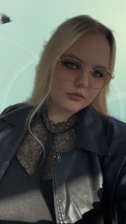 Profilfoto von Aniuta aus Olching. Berufswunsch: Kommissionierer/in und Lagerhelfer/in. Branche: Logistik, Transport, Verkehr.