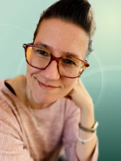 Profilfoto von Barbara aus Cadolzburg. Berufswunsch: Content-Manager/in und Leiter/in - Marketing. Branche: Beratung, Consulting und Design, Musik, Tanz, Schauspiel.