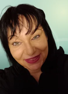 Profilfoto von Gloria aus Vellberg. Berufswunsch: Callcenter Agent/in. Branche: Beratung, Consulting.
