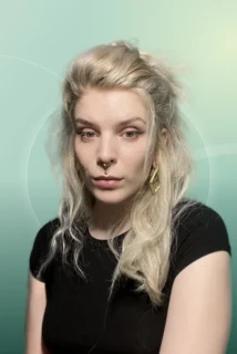 Profilfoto von Anne aus Leipzig. Berufswunsch: Bürohelfer/in und Empfangsmitarbeiter/in. Branche: Bildung, Pädagogik und Haushalt, Babysitting.