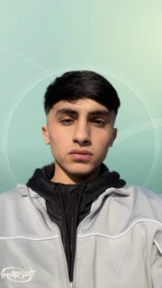 Profilfoto von Adil aus Lingen. Berufswunsch: Artist/in. Branche: Bauwesen, Architektur.