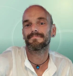 Profilfoto von Christian aus Oestrich-Winkel. Berufswunsch: Servicekraft. Branche: Gastronomie, Hotellerie, Tourismus.