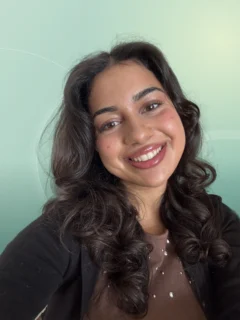 Profilfoto von Nesrin aus Bonn. Berufswunsch: Bürohelfer/in. Branche: Bildung, Pädagogik und Finanzen, Buchhaltung.