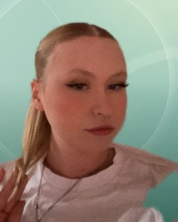 Profilfoto von Emma aus Rendsburg. Berufswunsch: Kaufmann/-frau - Einzelhandel. Branche: Kundenservice und Lebensmittel, Getränke.