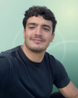 Profilfoto von Nour aus Passau. Berufswunsch: Alltagshelfer/in. Branche: Beratung, Consulting und Events, Messen, Promotion.