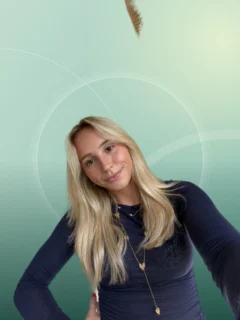 Profilfoto von Paula aus Zweibrücken. Berufswunsch: Fachlehrer/in. Branche: Design, Musik, Tanz, Schauspiel und Events, Messen, Promotion.