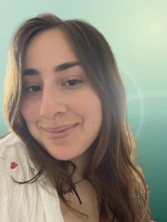 Profilfoto von Mina aus Uelzen. Berufswunsch: Kaufmann/-frau – Büromanagement und Projektmanager/in. Branche: Kundenservice und Marketing, Werbung.