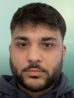 Profilfoto von Abdullah aus Köln. Berufswunsch: Inventurhelfer/in. Branche: Logistik, Transport, Verkehr.