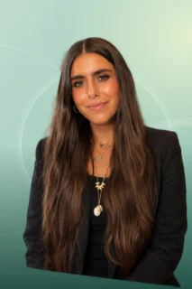 Profilfoto von Selina aus Neuenstein. Berufswunsch: Empfangsmitarbeiter/in und Hotelempfang/-rezeption. Branche: Gastronomie, Hotellerie, Tourismus und Kundenservice.