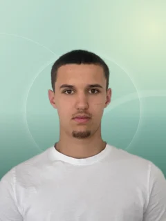 Profilfoto von Nico aus Hennef (Sieg). Berufswunsch: Gastronomische/r Assistent/in. Branche: Gastronomie, Hotellerie, Tourismus und Produktion, Fertigung.