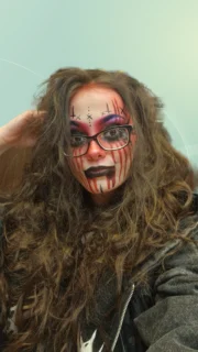 Profilfoto von Celine aus Wedel. Berufswunsch: Designer/in – Mode und Model. Branche: Design, Musik, Tanz, Schauspiel und Textilien, Bekleidung, Leder.