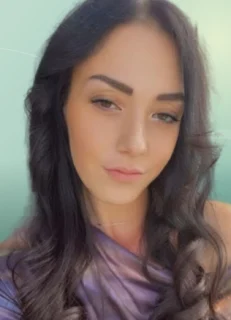 Profilfoto von Maria aus Ettlingen. Berufswunsch: Bürohelfer/in und Content-Manager/in. Branche: Design, Musik, Tanz, Schauspiel und Marketing, Werbung.