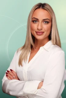 Profilfoto von Mina aus Kassel. Berufswunsch: Assistenz der Geschäftsführung und Betreuungskraft. Branche: Gastronomie, Hotellerie, Tourismus und Jura, Rechtswesen.
