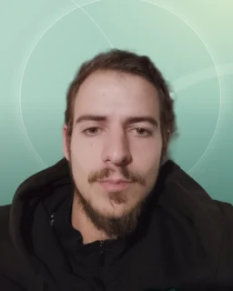 Profilfoto von Leone aus Herne. Berufswunsch: Elektrotechnikermeister/in. Branche: Elektronik und Lebensmittel, Getränke.