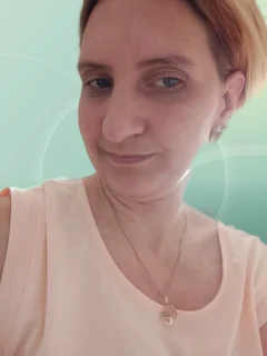 Profilfoto von Juliane aus Maxhütte-Haidhof. Berufswunsch: Küchenhilfe. Branche: Gastronomie, Hotellerie, Tourismus.