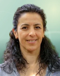 Profilfoto von Senay aus Witten. Berufswunsch: Kaufmann/-frau - Einzelhandel. Branche: Verkauf, Handel.