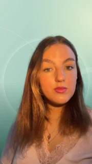 Profilfoto von Emily aus Bad Zwischenahn. Berufswunsch: Helfer/in - Verkauf und Gestalter/in für visuelles Marketing. Branche: Landwirtschaft, Garten und Verkauf, Handel.