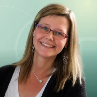 Profilfoto von Natascha aus Friedewald. Berufswunsch: Bürohelfer/in. Branche: Kundenservice.