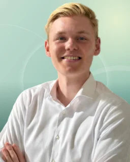 Profilfoto von Moritz aus München. Berufswunsch: Bürohelfer/in und Bankkaufmann/­frau. Branche: Beratung, Consulting und Bildung, Pädagogik.