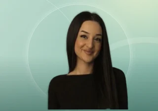 Profilfoto von Berfin aus Hbbhjv. Berufswunsch: Callcentercontroller/in und Callcenter Agent/in. Branche: Bildung, Pädagogik.
