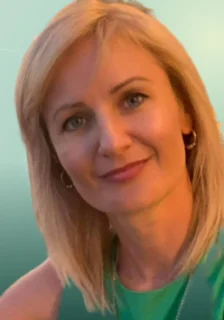 Profilfoto von Elena aus Hamm. Berufswunsch: Agrarservicemeister/in und Auf- & Abbauhelfer/in. Branche: Gastronomie, Hotellerie, Tourismus und Haushalt, Babysitting.