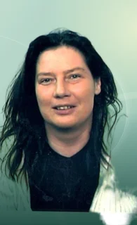 Profilfoto von Sandra aus Remscheid. Berufswunsch: Kassierer/in und Telefonist/in. Branche: Kundenservice und Logistik, Transport, Verkehr.