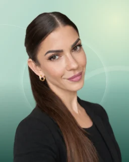 Profilfoto von Julia aus München. Berufswunsch: Servicemitarbeiter/in. Branche: Kundenservice.