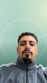 Profilfoto von Ciran aus Kornwestheim. Berufswunsch: Lagerhelfer/in. Branche: Produktion, Fertigung.