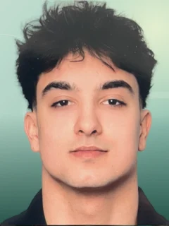 Profilfoto von Dylan aus Oberursel (Taunus). Berufswunsch: Gestalter/in – Produktdesign. Branche: Design, Musik, Tanz, Schauspiel und Keramik, Baustoffe, Bergbau.