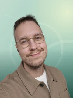 Profilfoto von Leon aus Itzehoe. Berufswunsch: Fremdsprachenkaufmann/-frau. Branche: Beratung, Consulting und Bildung, Pädagogik.