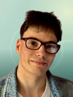Profilfoto von Lucas aus Jüchsen. Berufswunsch: Rezeptionist/in. Branche: Gastronomie, Hotellerie, Tourismus.