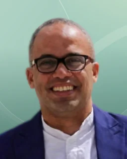 Profilfoto von Rashed. Berufswunsch: Abteilungsleiter/in und Projektmanager/in. Branche: Management und Technik, Technologiefelder.