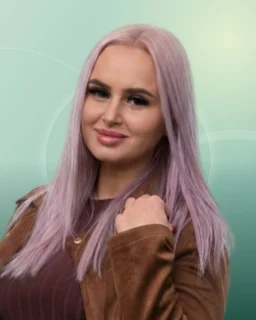 Profilfoto von Monika aus Weiterstadt. Berufswunsch: Fachkraft – Lagerlogistik. Branche: Logistik, Transport, Verkehr.