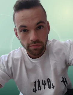 Profilfoto von Robin aus Nordhorn. Berufswunsch: Altenpfleger/in und Warenverräumer/in. Branche: Lebensmittel, Getränke und Medizin, Psychologie, Pflege.