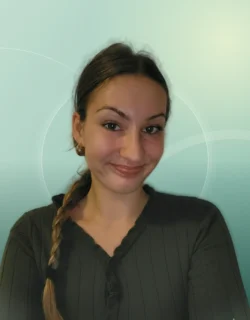 Profilfoto von Emma aus Siegen. Berufswunsch: Bürohelfer/in und Club- & Gastro-Promoter/in. Branche: Finanzen, Buchhaltung und Gastronomie, Hotellerie, Tourismus.