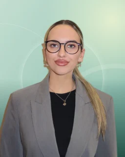 Profilfoto von Sarah aus Frankfurt am Main. Berufswunsch: Betriebswirt/in - Absatz/Marketing und Onlinemarketing-Manager/in. Branche: Events, Messen, Promotion und Marketing, Werbung.