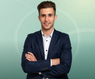 Profilfoto von Ahmad aus Saarbrücken. Berufswunsch: Empfangsmitarbeiter/in und Helfer/in - Verkauf. Branche: Gastronomie, Hotellerie, Tourismus und Kundenservice.