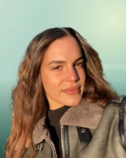 Profilfoto von Shanina aus Neustadt an der Weinstraße. Berufswunsch: Fahrer/in. Branche: Logistik, Transport, Verkehr.