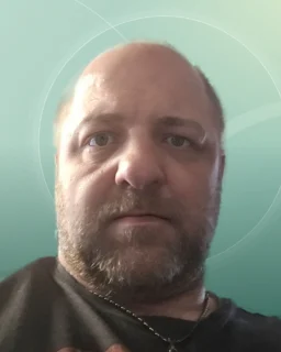 Profilfoto von Dusty aus Kamen. Berufswunsch: Lagerhelfer/in. Branche: Logistik, Transport, Verkehr.