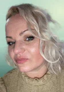 Profilfoto von Stefanie aus Pinnow. Berufswunsch: Sozialpädagogische/r Assistent/in / Kinderpfleger/in. Branche: Bildung, Pädagogik.