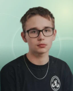 Profilfoto von Tim aus Berlin. Berufswunsch: Mechaniker/in. Branche: Kundenservice und Metall, Maschinenbau.