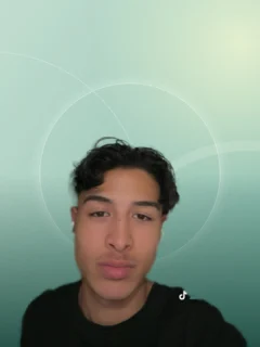 Profilfoto von Isaque aus Friedrichshafen. Berufswunsch: Lagerhelfer/in. Branche: Logistik, Transport, Verkehr.