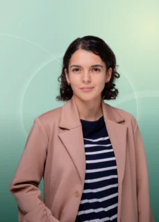 Profilfoto von Enise aus Frankfurt am Main. Berufswunsch: Bildungs­, Studienberater/in und Bildungsreferent/in. Branche: Bildung, Pädagogik.