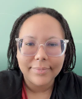 Profilfoto von Jule aus Mühlhausen. Berufswunsch: Kommissionierer/in und Lagerhelfer/in. Branche: Logistik, Transport, Verkehr und Verkauf, Handel.