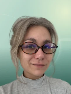 Profilfoto von Susanne aus Hanau. Berufswunsch: Gold- und Silberschmiedemeister/in und Goldschmied/in. Branche: Bildung, Pädagogik und Design, Musik, Tanz, Schauspiel.