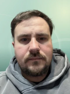 Profilfoto von Dino aus Braunschweig. Berufswunsch: Kameramann/-frau. Branche: Medien, Verlag, Druck.