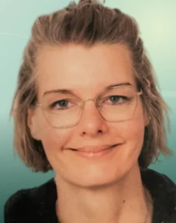Profilfoto von Nadine aus Oelde. Berufswunsch: Medizinische/r Fachangestellte/r. Branche: Medizin, Psychologie, Pflege.