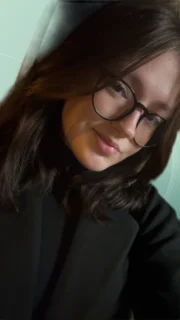 Profilfoto von Mia aus Neustadt bei Coburg. Berufswunsch: Altenpflegehelfer/in. Branche: Lebensmittel, Getränke.