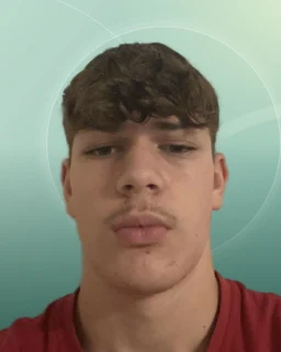Profilfoto von Cristian aus Kissendorf. Berufswunsch: Lagerhelfer/in und Produktionshelfer/in. Branche: Logistik, Transport, Verkehr.