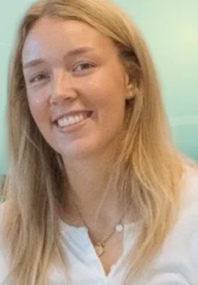 Profilfoto von Paula aus Bremen. Berufswunsch: Barista und Barkeeper/in. Branche: Design, Musik, Tanz, Schauspiel und Events, Messen, Promotion.